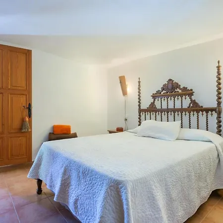 Can Calafat Villa *